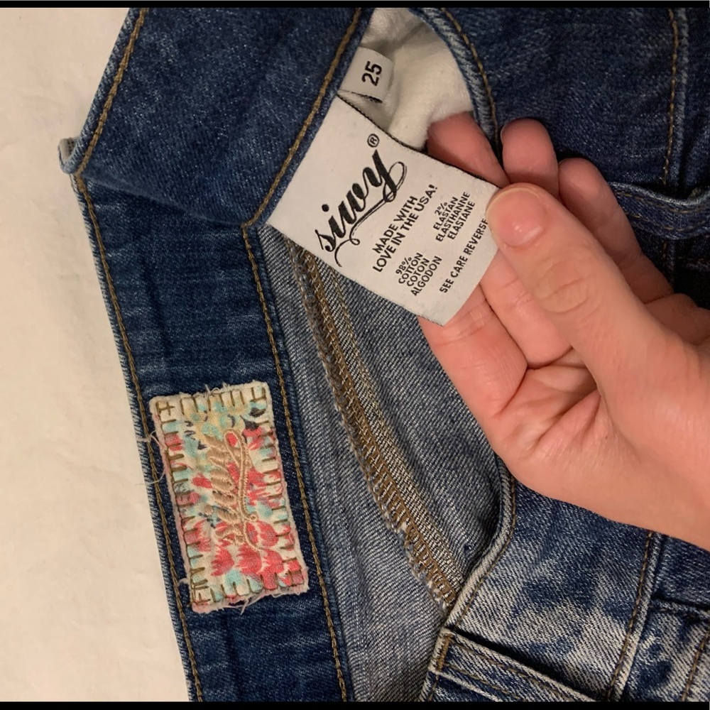 Siwy Camilla denim shorts as seen on JJD and Megan Fox - Picture 9 of 12